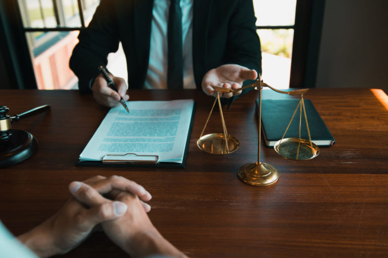 How To Become a Lawyer in 4 Steps
