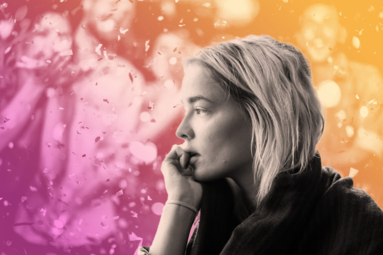 What Are Some Symptoms of Social Anxiety?