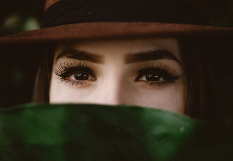 Do Magnetic Lashes Fall Off?