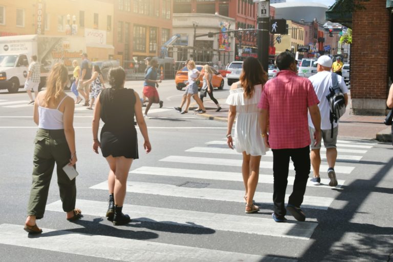 4 maneiras que a ciência dos dados pode ajudar a combater o tráfico de pessoas