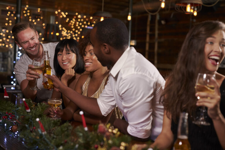 Tips for Hosting a Neighborhood Christmas Party