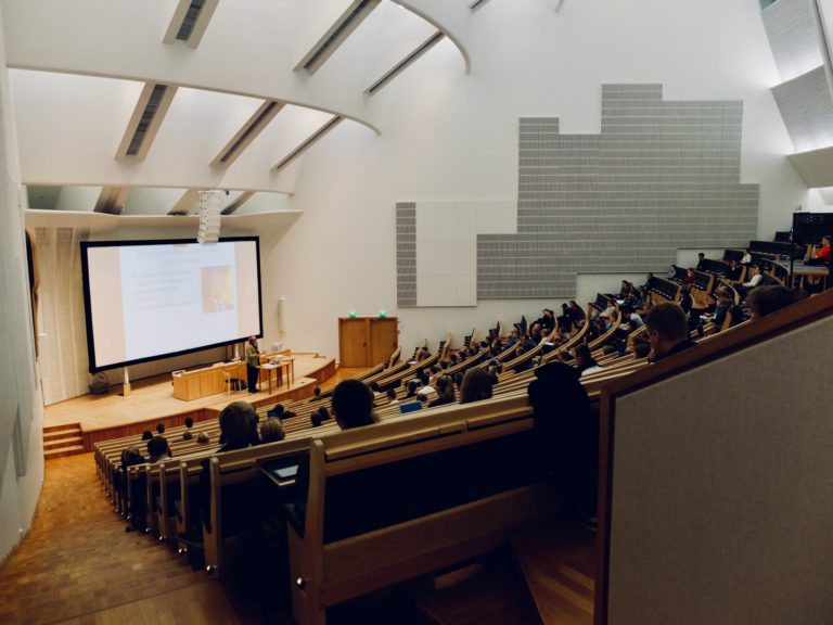 5 Tips on Relocating for Business School